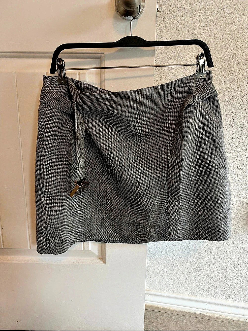 Houndstooth Mini Skirt in Gray
